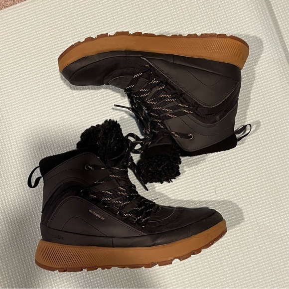 Columbia Women's Red Hills Omni-Heat Boots Sz 7.5 - Picture 8 of 11